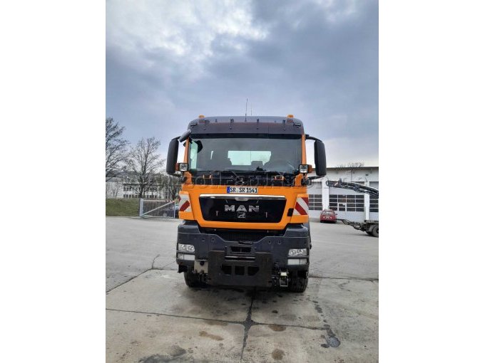 LKW vorne