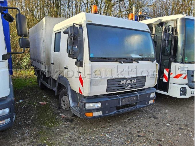 Diagonale vorne rechts