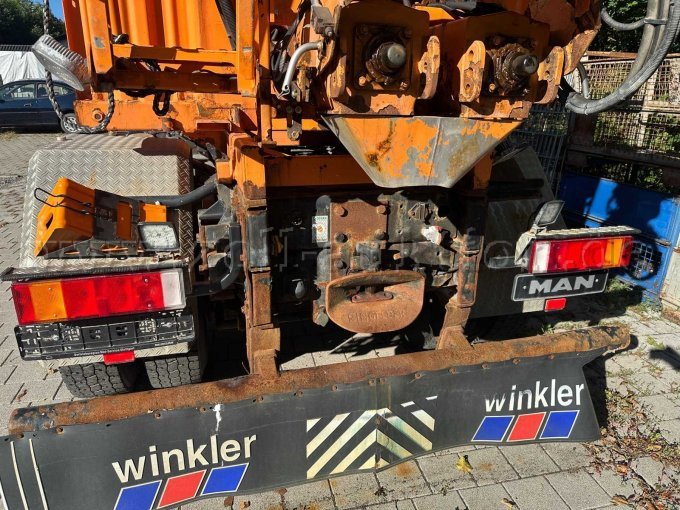 1 LKW MAN L90 mit Aufbau (Streuer) – foto 6 – kavel bij Zoll-Auktion, Ditzingen