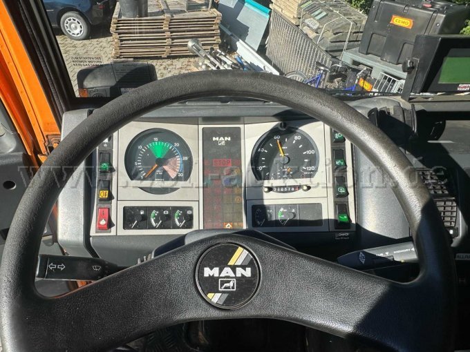 1 LKW MAN L90 mit Aufbau (Streuer) – foto 9 – kavel bij Zoll-Auktion, Ditzingen