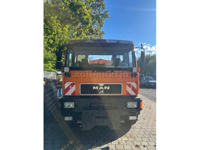 1 LKW MAN L90 mit Aufbau (Streuer) – foto 2 – kavel bij Zoll-Auktion, Ditzingen