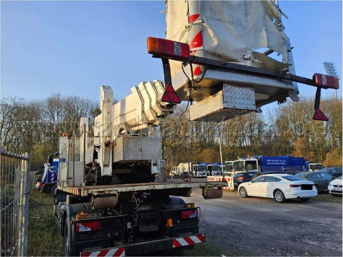 Diagonale hinten links