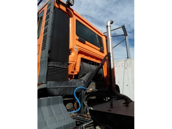 Fahrerhaus hinten links