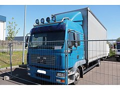 vorn links