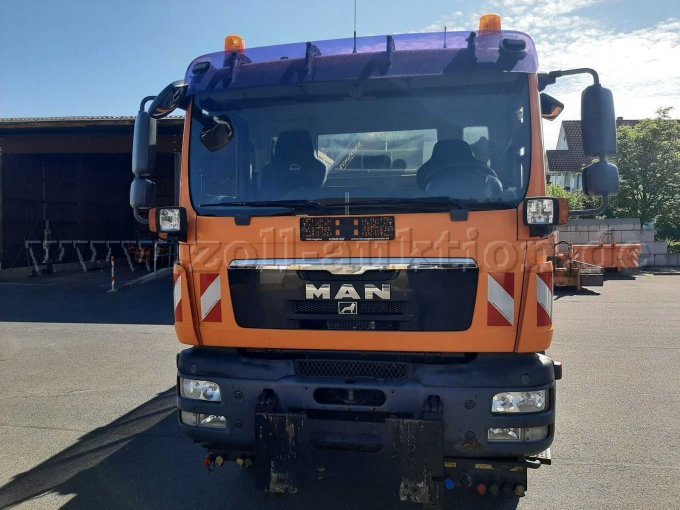 LKW vorne