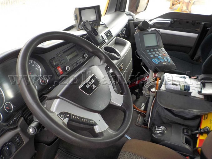 1 LKW MAN TGS 18.360 Mit Ladekran Hiab und Steuer Küpper Weisser – foto 7 – kavel bij Zoll-Auktion, Ammerndorf