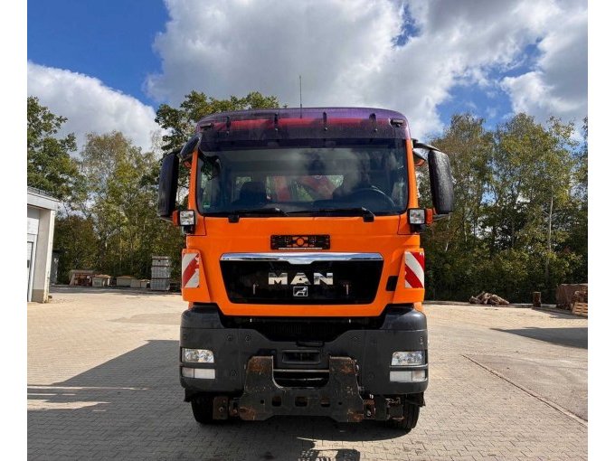 1 LKW MAN TGS, Ladekran HMF, Streuer Küpper-Weisser, Kipper Meiller – foto 2 – kavel bij Zoll-Auktion, Landsberg am Lech