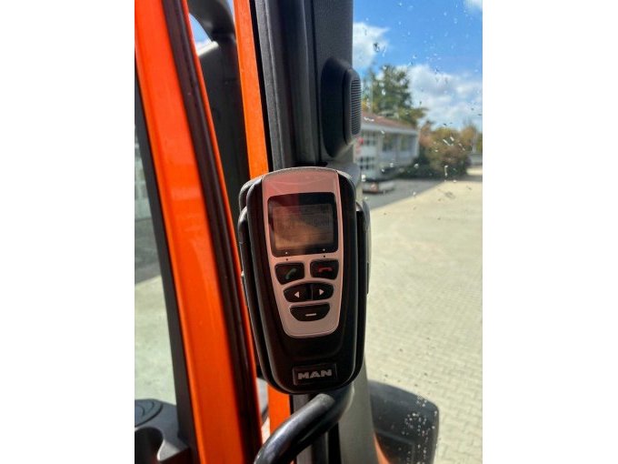 1 LKW MAN TGS, Ladekran HMF, Streuer Küpper-Weisser, Kipper Meiller – foto 10 – kavel bij Zoll-Auktion, Landsberg am Lech