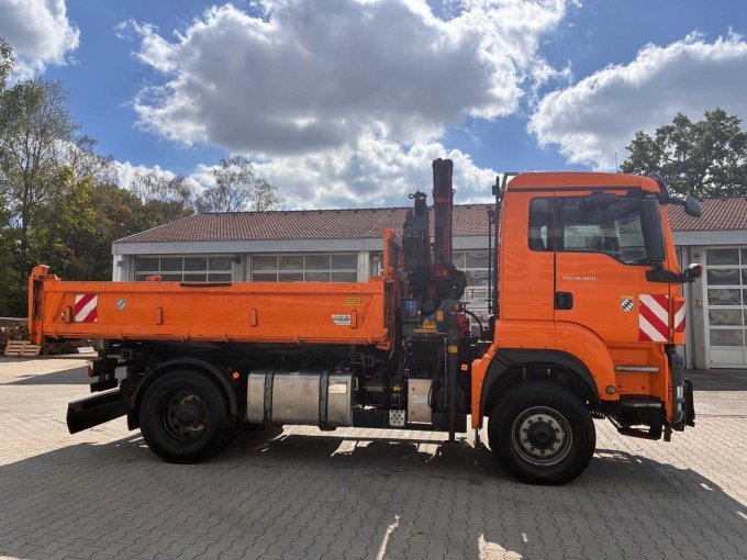 1 LKW MAN TGS, Ladekran HMF, Streuer Küpper-Weisser, Kipper Meiller – foto 4 – kavel bij Zoll-Auktion, Landsberg am Lech