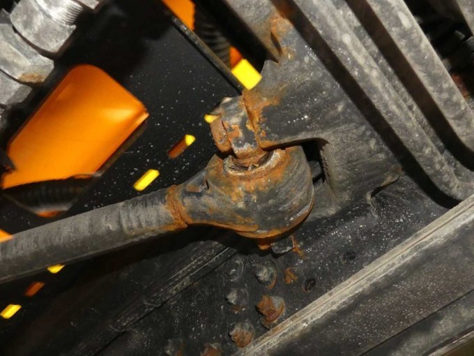 1 vrachtwagen MAN TGS, laadkraan HMF, strooier Küpper, kiepwagen Meiller – Beschadigd – foto 9 – kavel bij Zoll-Auktion, Amberg