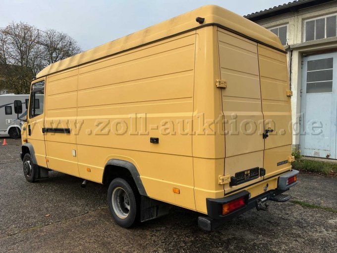 Fahrzeug hinten links