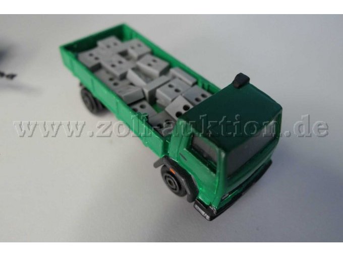 Von oben auf den LKW geschaut