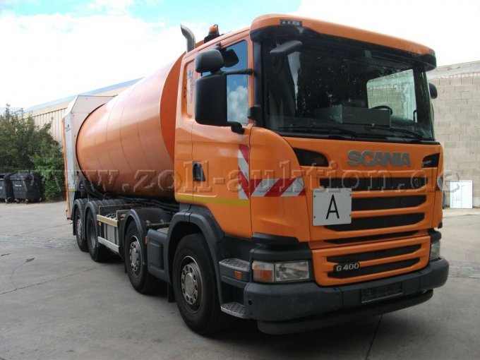 1 LKW Scania – Faun-Zöller Müllsammelfahrzeug G 400 8x2 bedingt funktionsfähig – foto 2 – kavel bij Zoll-Auktion, Schwabach