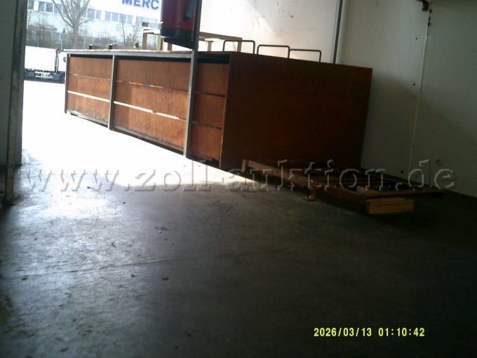 Ladefläche aus Sicht der geöffneten Beifahrertüre