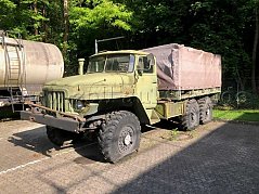 Ural 375 D