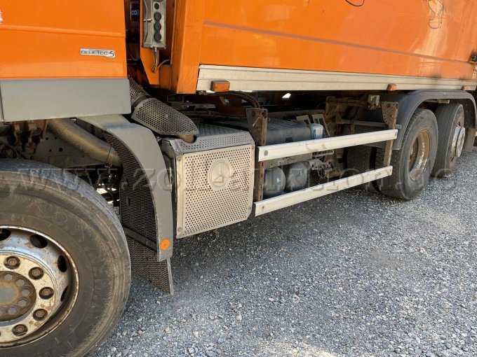 Detailbild Fahrzeuseite