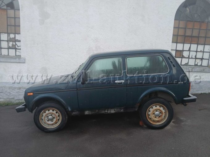 Seitenansicht Fahrerseite Seitenansicht Fahrerseite