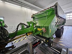 Ladewagen vorne
