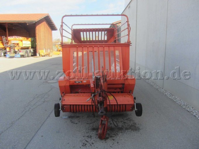 Ladewagen Wiedenmann, von vorne