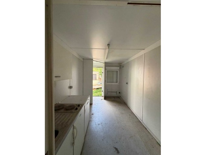 Container