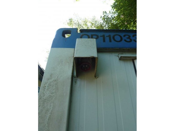 Container
