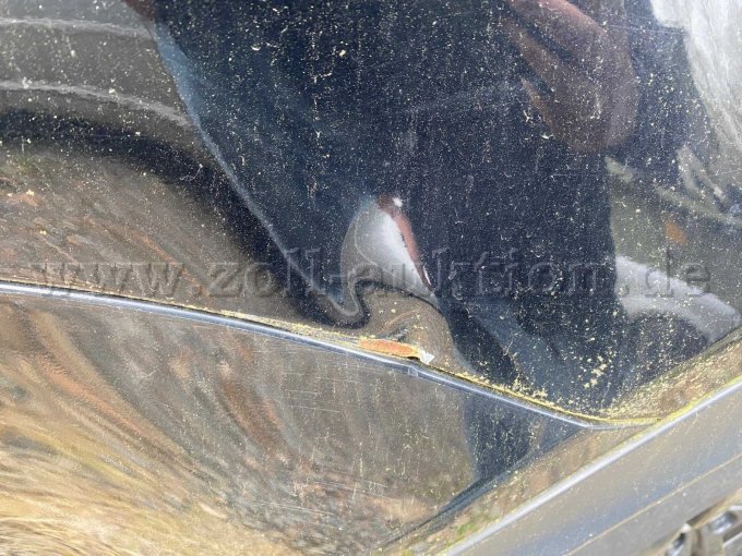 Beule Kotflügel rechts