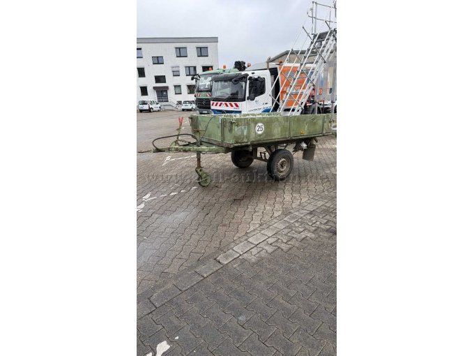 Anhänger Seitenansicht