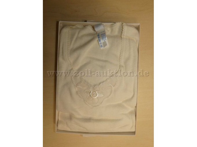 Shirt mit Spitze in Verkaufsverpackung