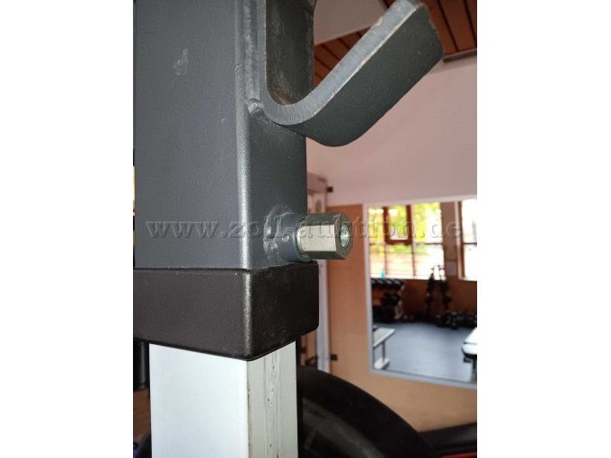 Defekte Rastbolzen in der 2. Ebene