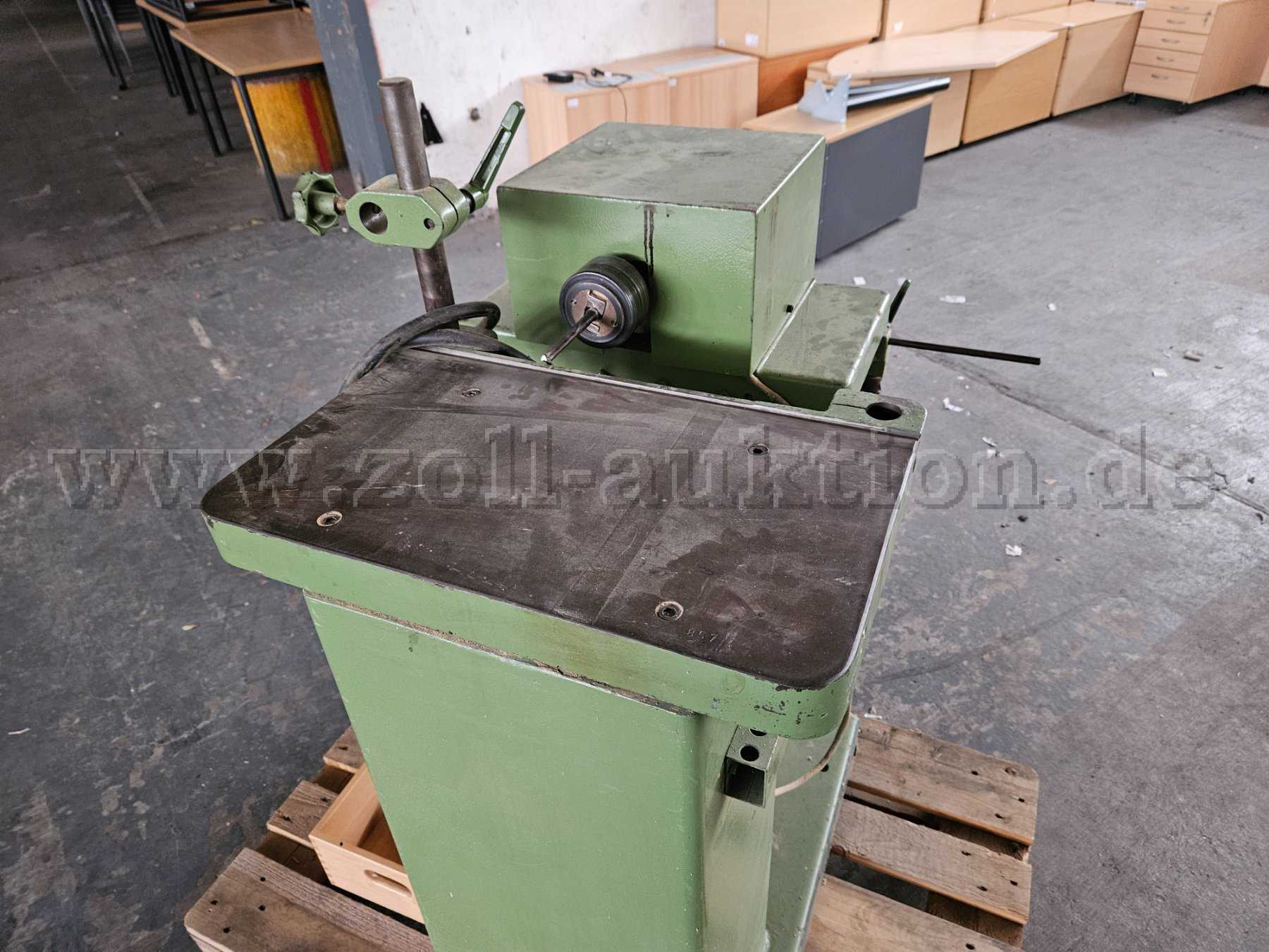 Langlochbohrmaschine Frontansicht