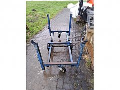 Ansicht von der schmalen Seite des Gegenstandes