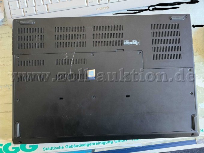 1 Laptop Lenovo P73 ThinkPad ohne Festplatte und Netzteil, 17,3 Zoll – foto 3 – kavel bij Zoll-Auktion, Hamburg