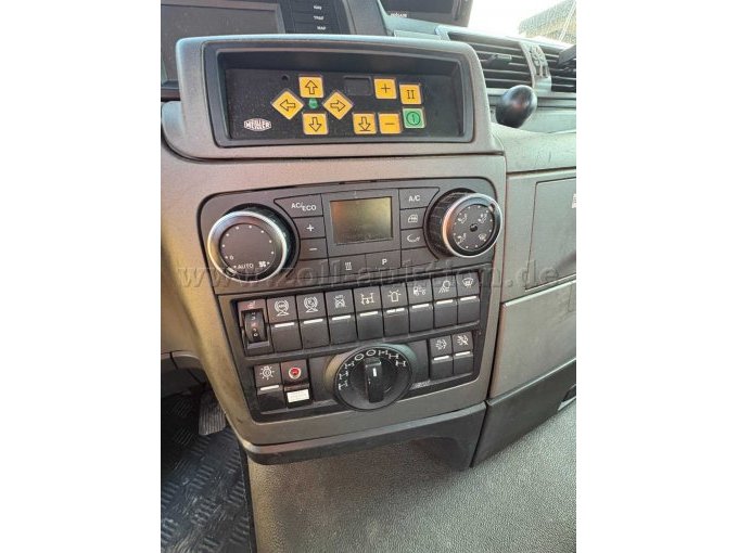 Bedienfeld für Schneepflug+Klima+weitere Funktionen