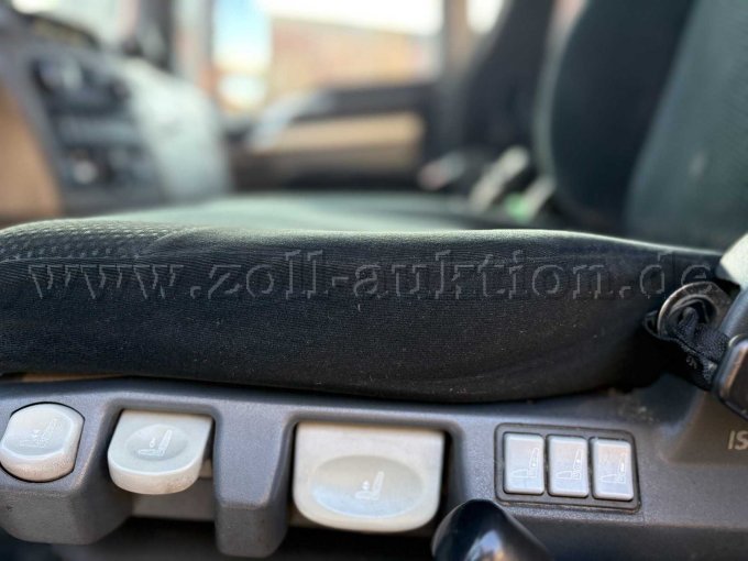 Bedienung Luftfederung Fahrersitz