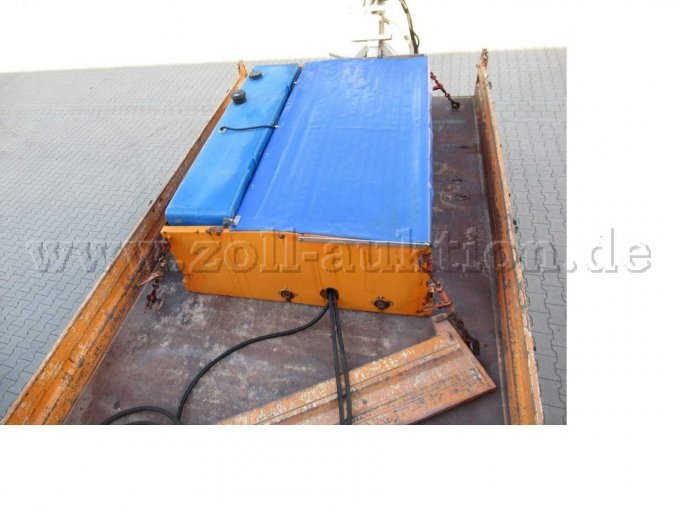 Ladefläche mit Streugerät