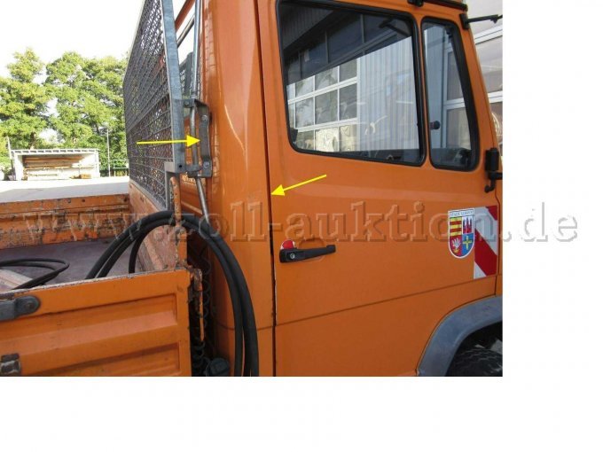 Fahrerhaus Rückwand rechts Kante verbogen