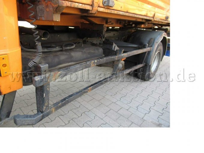 Unterfahrschutz rechts und links verbogen 2
