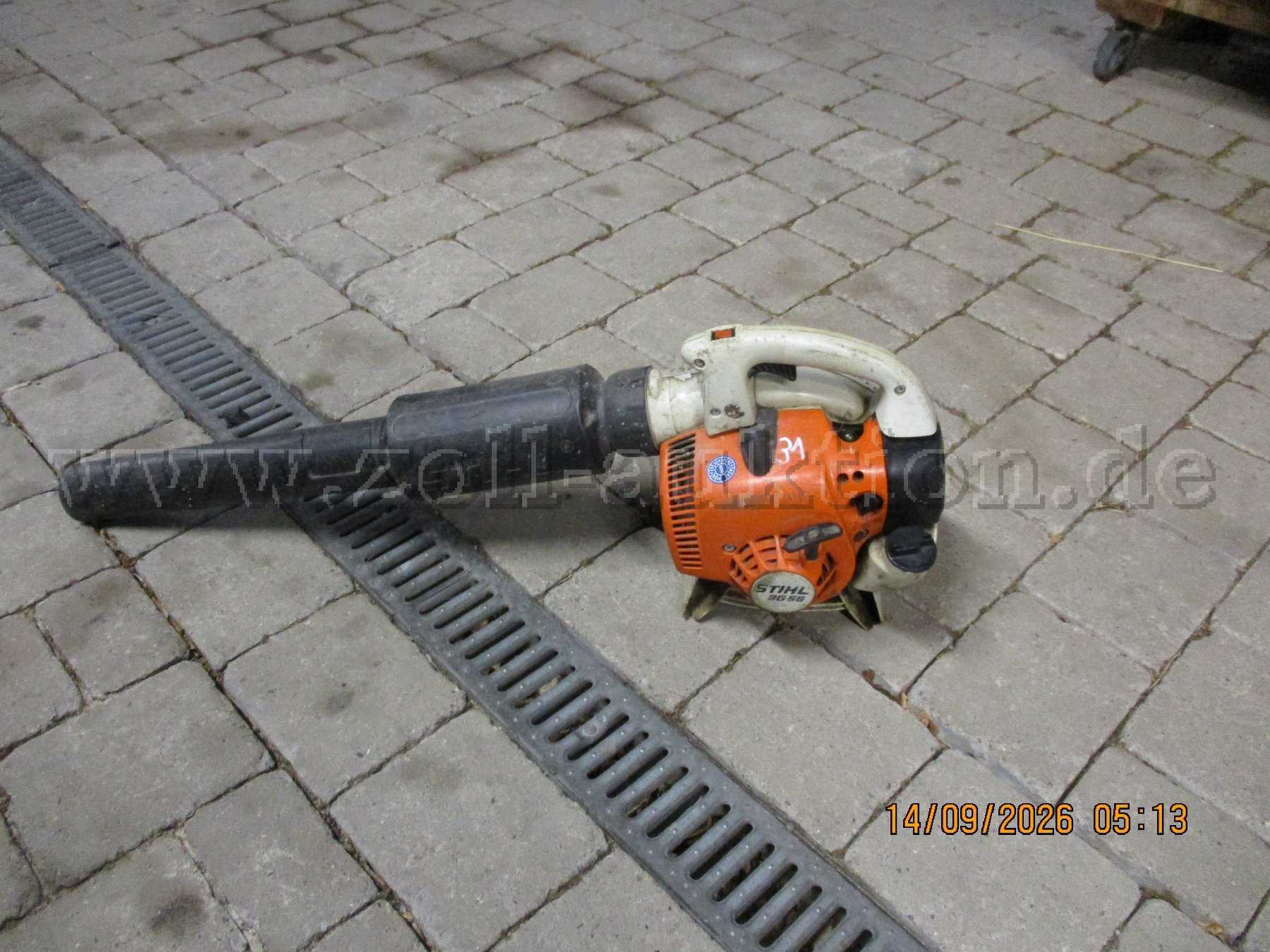 1台Stihl BG 66 D吹叶机，汽油吹叶机