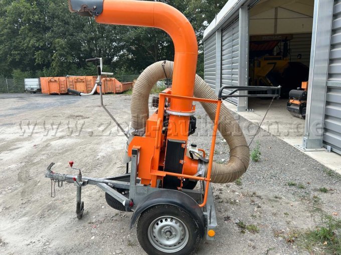 Seitenansicht Links des Laubsaugers