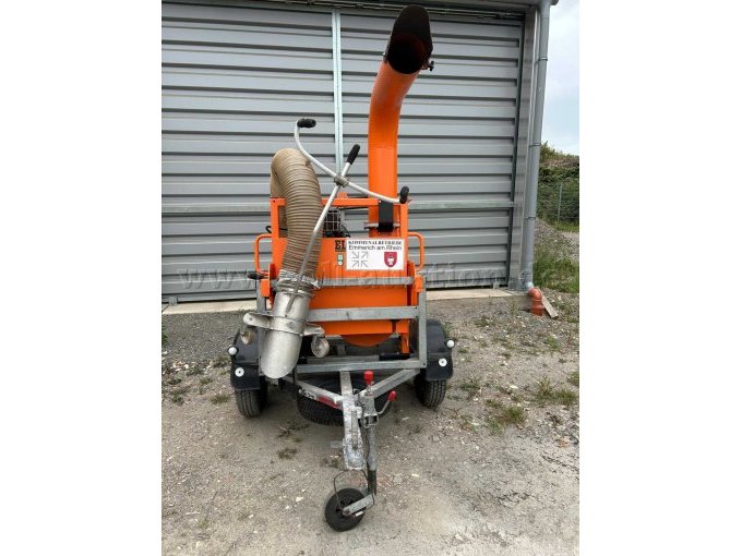 Frontansicht des Laubsaugers