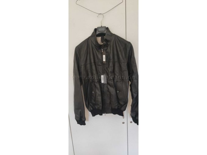 Lederjacke von Orciani S.p.A. aus Nappaleder in der Komplettansicht