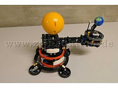 Lego Technic 42179 Sonne Erde Mond Modell Gesamtansicht