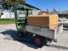 Kippwagen von der Seite