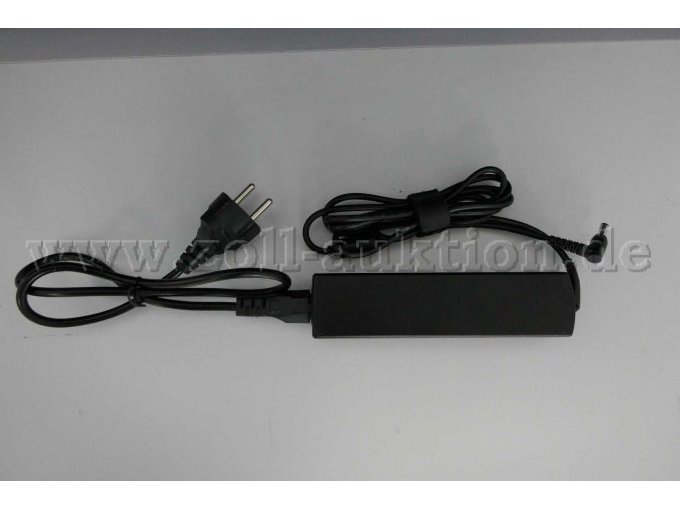 Detailaufnahme Ladekabel von oben