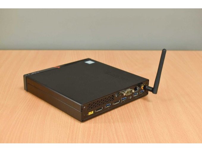 Lenovo ThinkCentre M700 Desktop-Mini PC
Rückansicht