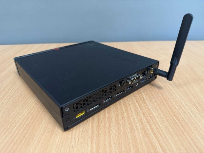 Lenovo ThinkCentre M700 Desktop-Mini PC
Rückansicht