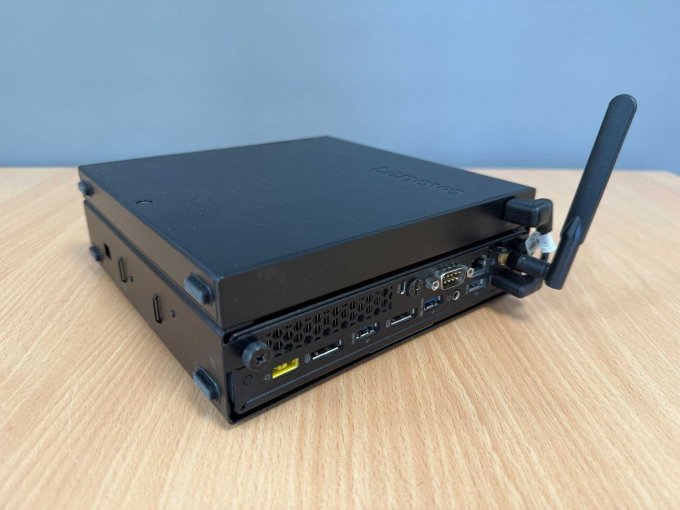 Lenovo ThinkCentre M700 Desktop-Mini PC
Ansicht von hinten