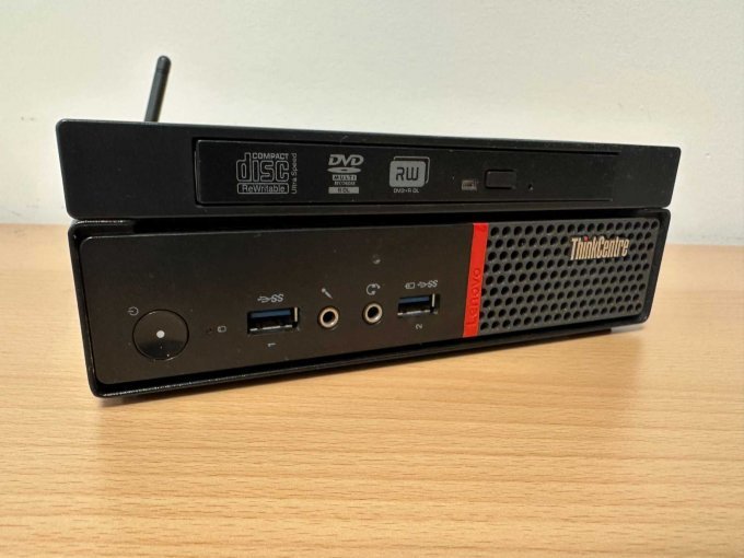 Lenovo ThinkCentre M700 Desktop-Mini PC
Ansicht von vorne
