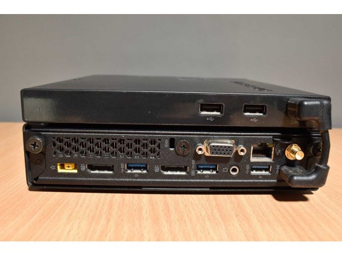 Lenovo ThinkCentre M700 Desktop-Mini PC
Ansicht der Anschlüsse hinten
