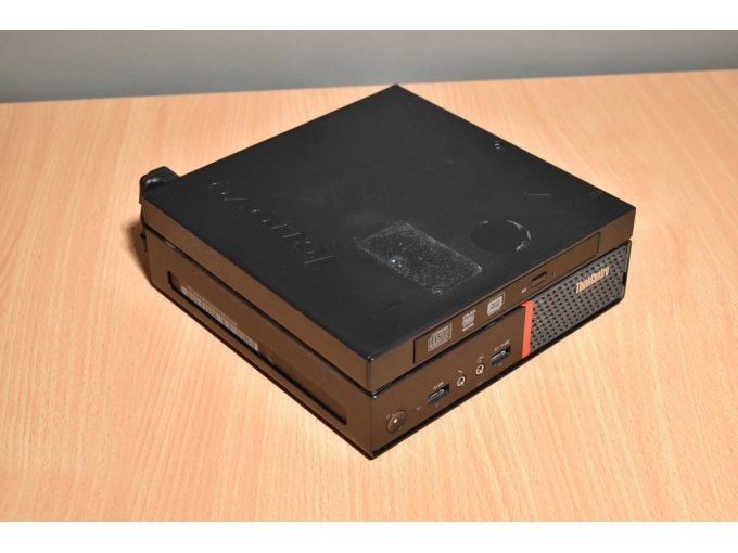 Lenovo ThinkCentre M700 Desktop-Mini PC
Ansicht von oben vorne